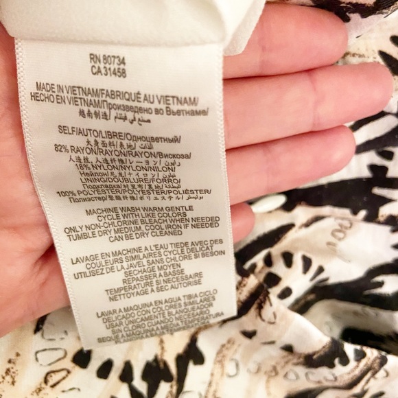 BCBGeneration Flouncy Patterned Pink/Black Shorts - Picture 3 of 5